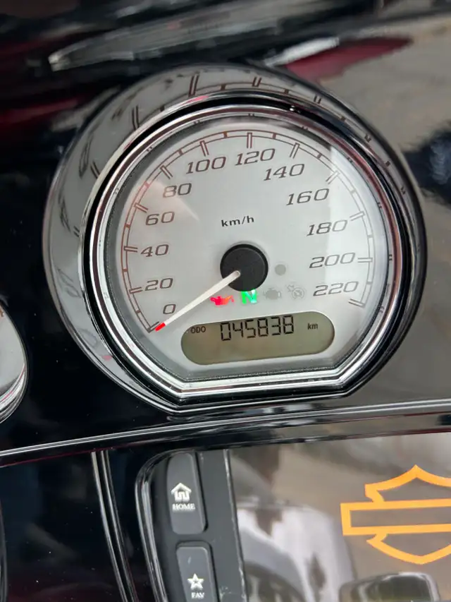 2016 Harley Davidson Street Glide Special in Touring in Oshawa / Durham Region - Image 7