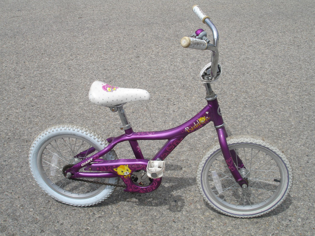 IT'S GIRL'S 16" GIANT PUDDIN ALL ALUMINUM BIKE FIRST $60.00! in Kids in Mississauga / Peel Region - Image 4