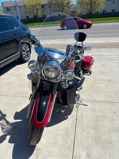 2007 Yamaha Royal Star tour deluxe $7,500. Firm- lots of extras 1. 41,376 km 2. Quick connect wind s...