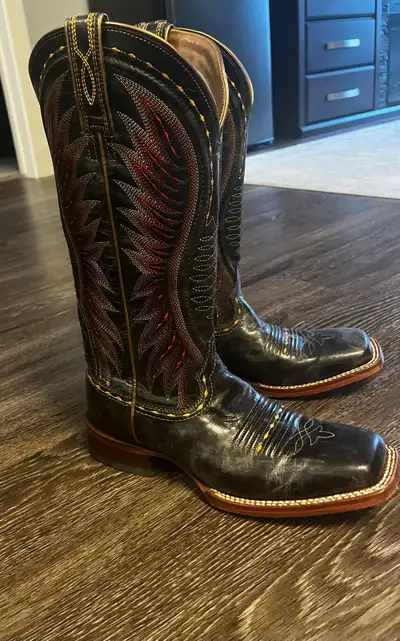 Women’s size 8 Square Toe Cowboy Boots, View more