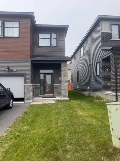 End unit Townhouse in Barheaven for rent