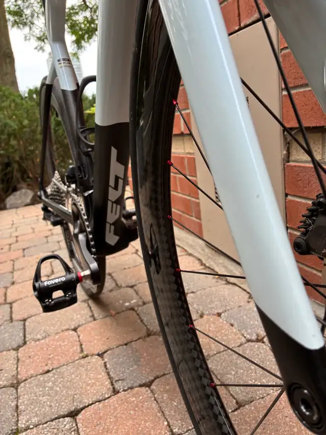 Felt VR Pro Ultegra Di2 Road Bike 2026, size 56 in Road in Ottawa - Image 7