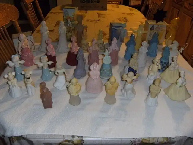 Collection de bouteilles Avon # 20 in Arts & Collectibles in Edmundston - Image 2