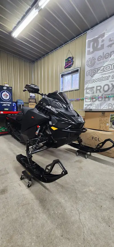 2025 Ski-Doo Backcountry XRS 850 ETEC 146 Showroom condition 780 miles Private Sale $18,000