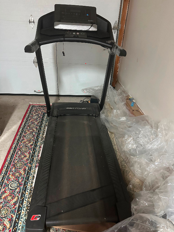 Treadmill dans Appareils d'exercice domestique  à Longueuil/Rive Sud - Image 2