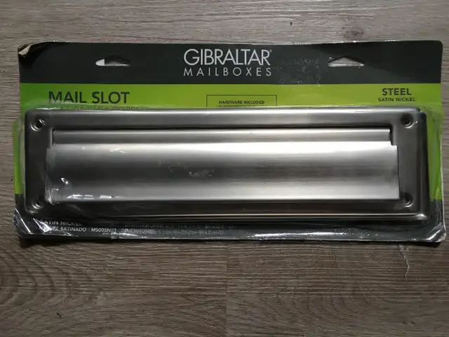 Door Mail Slot in Windows, Doors & Trim in City of Montréal - Image 2