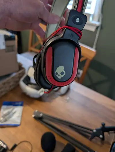 Skullcandy PLYR 1 Headphones, View more