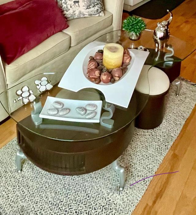 Savon Stylish Coffee Table and (2) Ottomans   in Other in City of Toronto - Image 2
