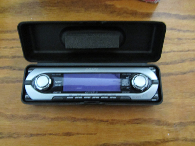 Sony Xplod Car Stereo MP3 CD AM/FM  With Remote Model CDX-M7810 in Audio & GPS in Oakville / Halton Region - Image 3