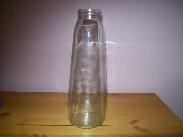 glass candle holders/kitchen items/milk bottles in Home Décor & Accents in Kawartha Lakes - Image 7