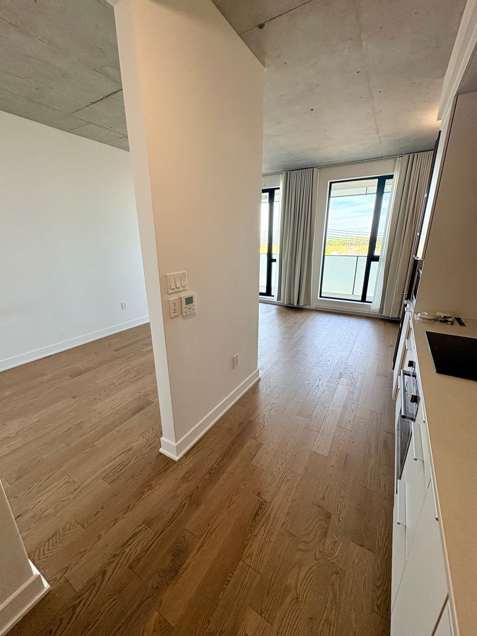Studio lumineux – Oria 2, Quartier DIX30• 3