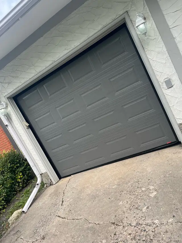 **GARAGE DOOR REPAIR & INSTALL** Starting at 99.00$$63005662181763123