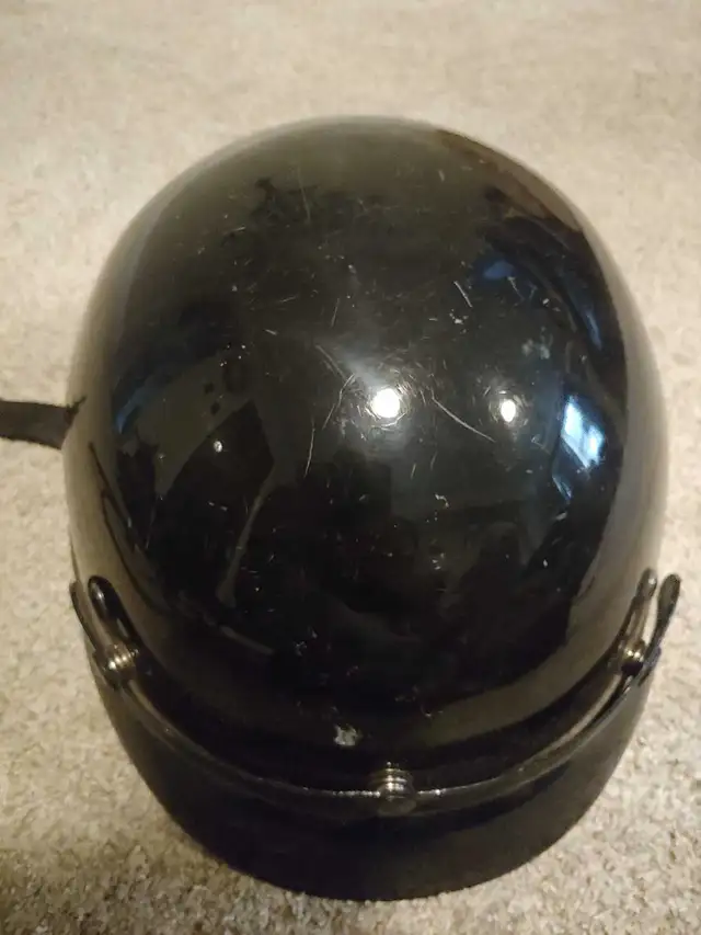 Fuel Helmet in Motorcycle Parts & Accessories in Hamilton - Image 3