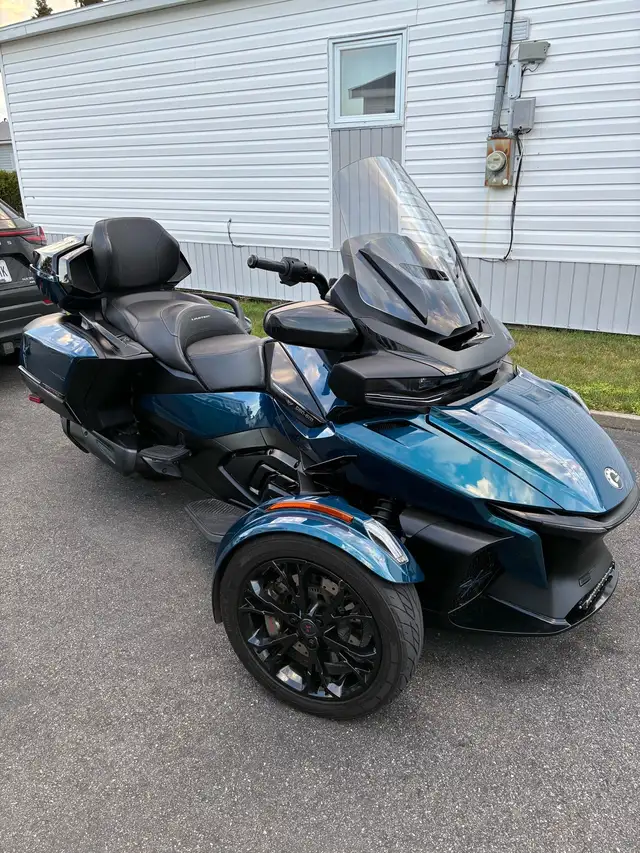 spyder rt bleu in Other in Sept-Îles - Image 3