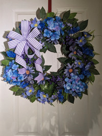 Hand Made Wreaths FOR SALE