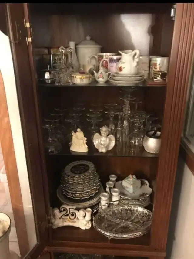 Vitrine cabinet in Hutches & Display Cabinets in Laval / North Shore - Image 5