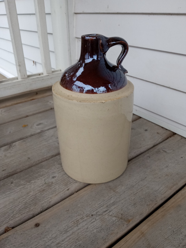 STONEWARE JUG 1 GALLON ROUND TOP / NO MARKING Arts & Collectibles