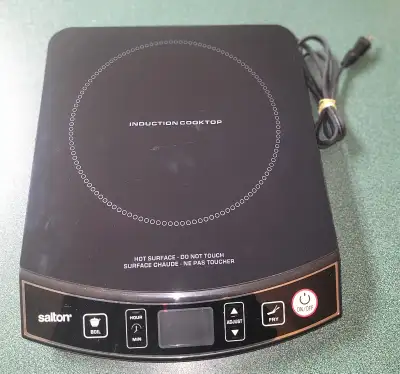 Salton induction cooker / Le Creuset 9"  red volcano enamled pan, View more