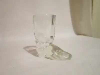 This cute little boot is in good condition with no damage. It measures 2&1/2 inches tall, 2 inches l...