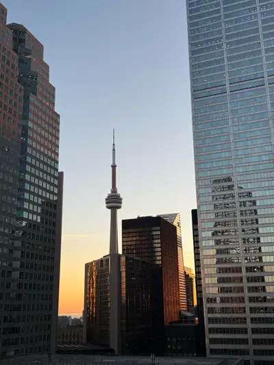 Offering  live-in household assistant job( downtown  Toronto), View more