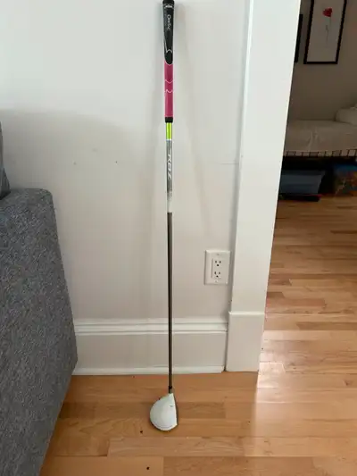 Taylormade 5 Fairway Wood Right handed Ladies