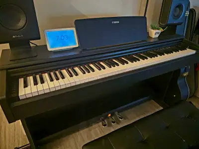 Yamaha Arius YDP-145, View more