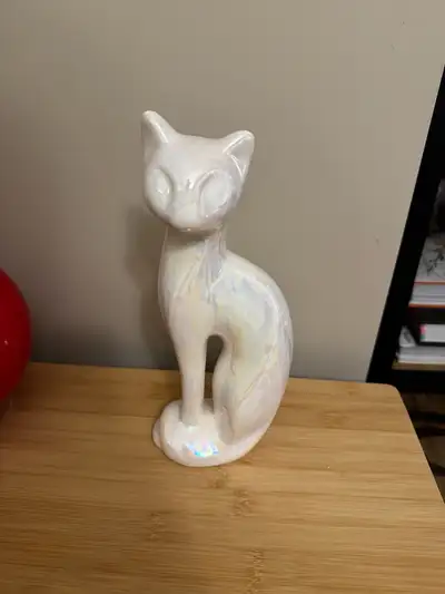 cat figure, View more