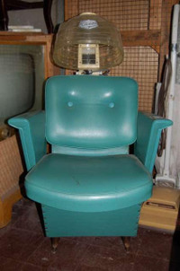 Retro Vintage Hair Salon Chair