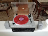 HITACHI HT-1 Turntable