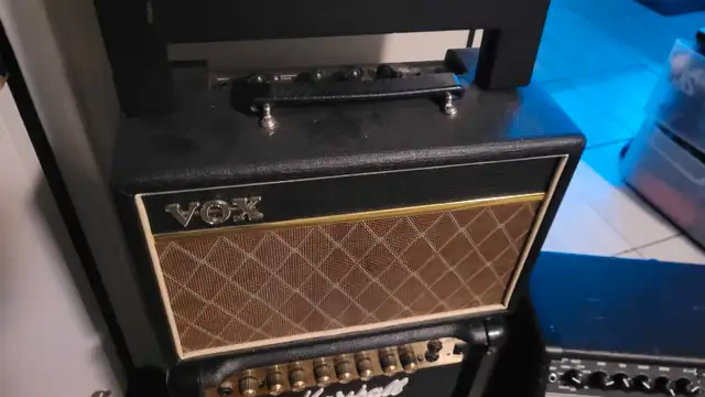 Various Guitar Amplifiers - Marshall, Vox, Line 6 Pignose in Amps & Pedals in City of Toronto - Image 3