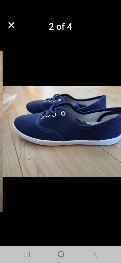 Womens new size 7 sneakers 5.00, View more