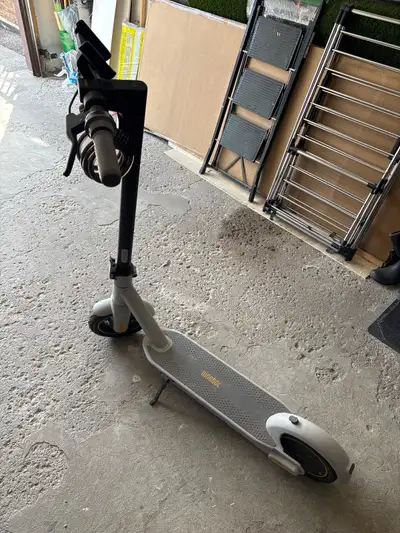 Good condition minor scratches charger included