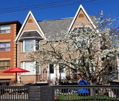 All Utilities Inc Bell Tv Wireless Int Patio AC Bbq Street parking is available Your chance to live...
