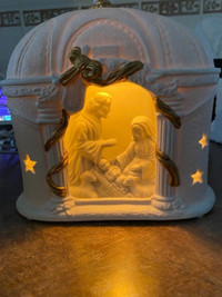 Vintage Porcelain Nativity Scene that lights up