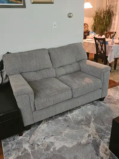 Love seat, View more