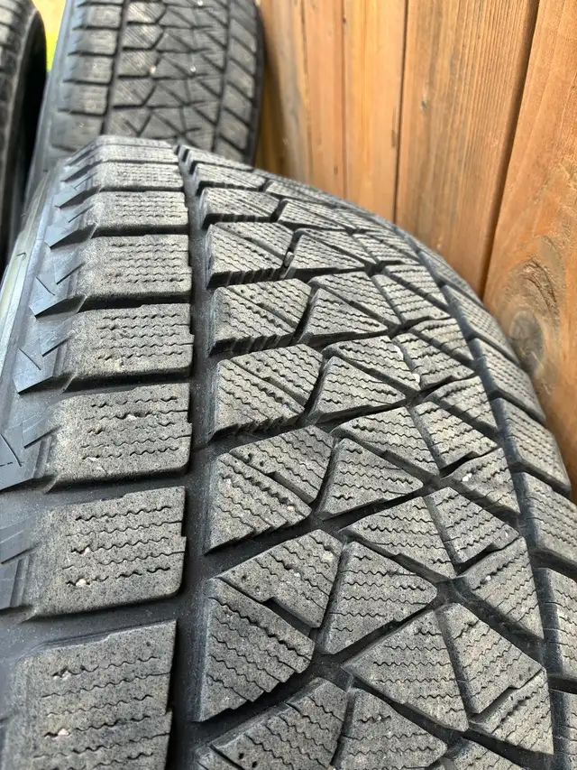 Pneus Hiver Blizzak P245/55/R19 in Tires & Rims in Saguenay - Image 5