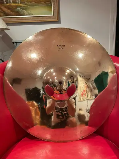 Vintage early (rare) Zildjian brilliant earth ride, View more