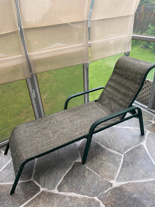 Chaise longue, vert dans Mobilier pour terrasse et jardin  à Ville de Montréal