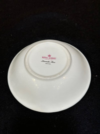 Cereal bowl Lavender Rose Royal Albert Bone China - discontinued
