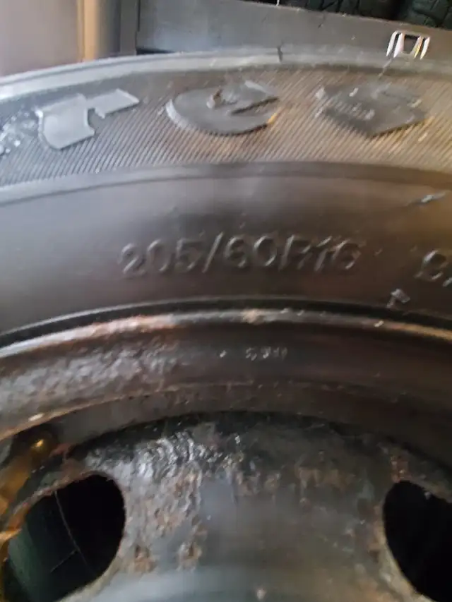 Snow Tires  205 60/R16  - 2 like BRAND NEW in Tires & Rims in Oakville / Halton Region - Image 2