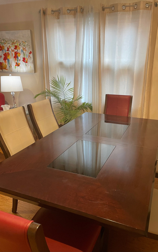 Dinning table in Dining Tables & Sets in Mississauga / Peel Region