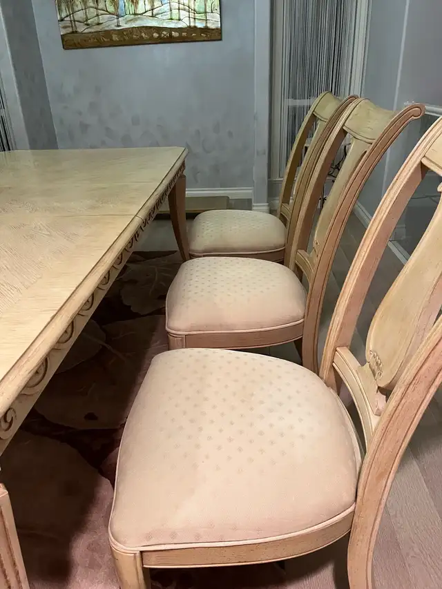 solid wood dining table and chairs for sale in Dining Tables & Sets in Delta/Surrey/Langley - Image 5