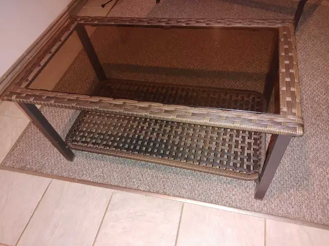 Wicker Coffee Table in Coffee Tables in St. Catharines - Image 2