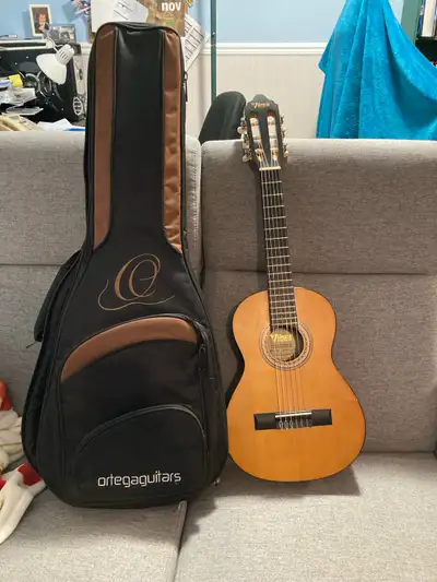 Guitare 1/2, View more