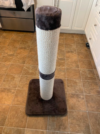 Cat post deluxe 40” large round