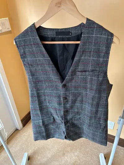 Used suit vest men’s XL, View more