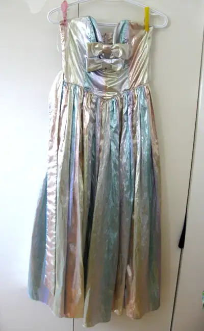 ROBE de GRADUATION VINTAGE 1980 VINTAGE  PROM DRESS, View more