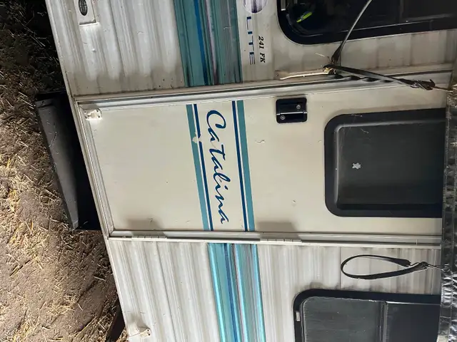1999 Coachman Camper in Other in Leamington - Image 4
