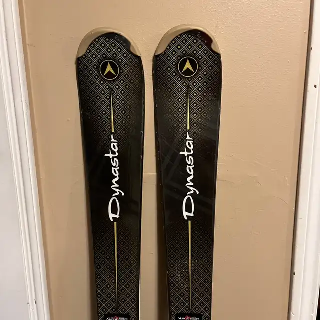 153 Dynostar ski with boots  in Ski in Markham / York Region - Image 8