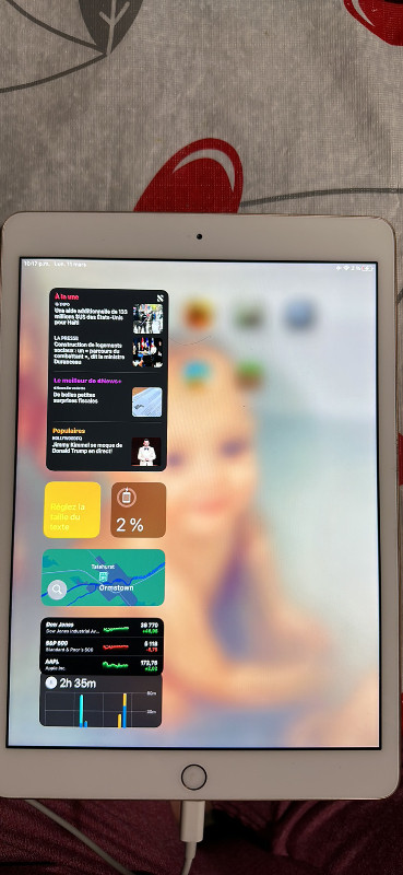 iPad Apple 8 génération dans Accessoires pour iPad et tablettes  à Ouest de l’Île